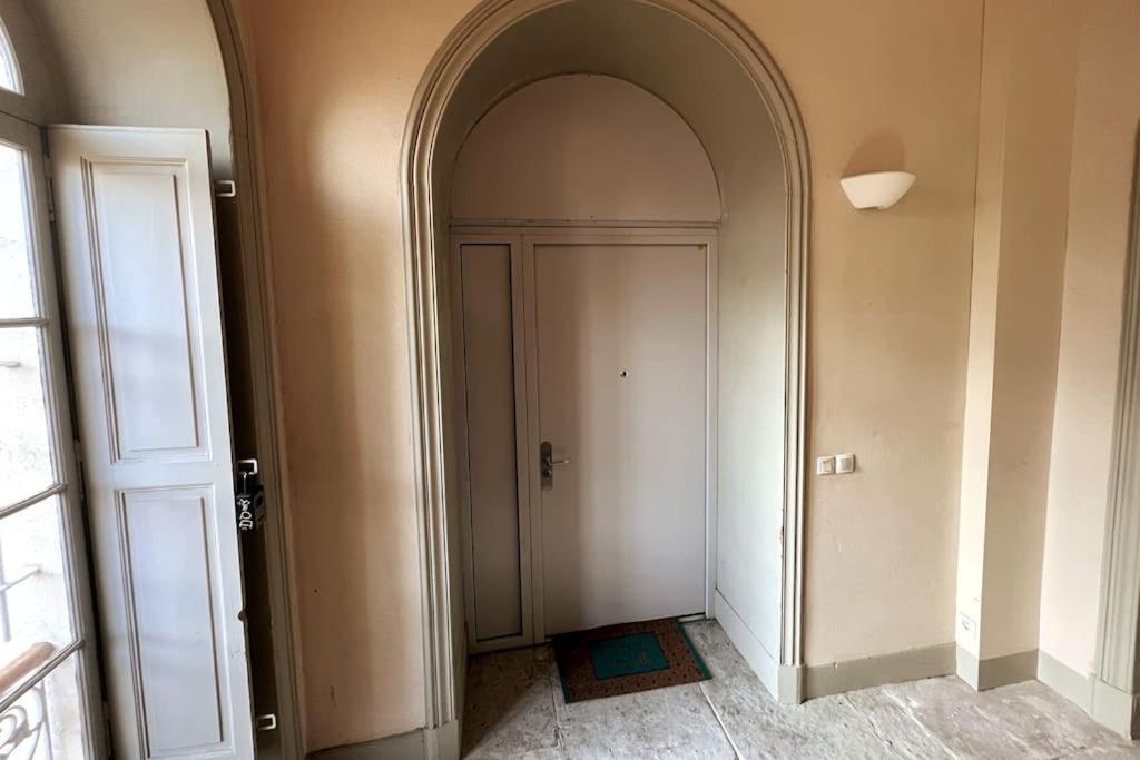 Le Vieux Sextier - Ac Clim - Lumineux - Wifi - Hypercentre Apartment Avignon Bagian luar foto