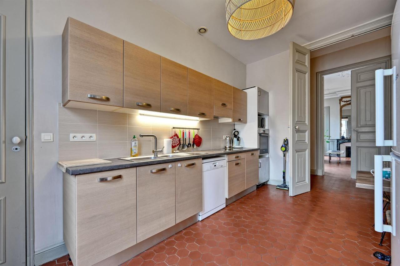 Le Vieux Sextier - Ac Clim - Lumineux - Wifi - Hypercentre Apartment Avignon Bagian luar foto